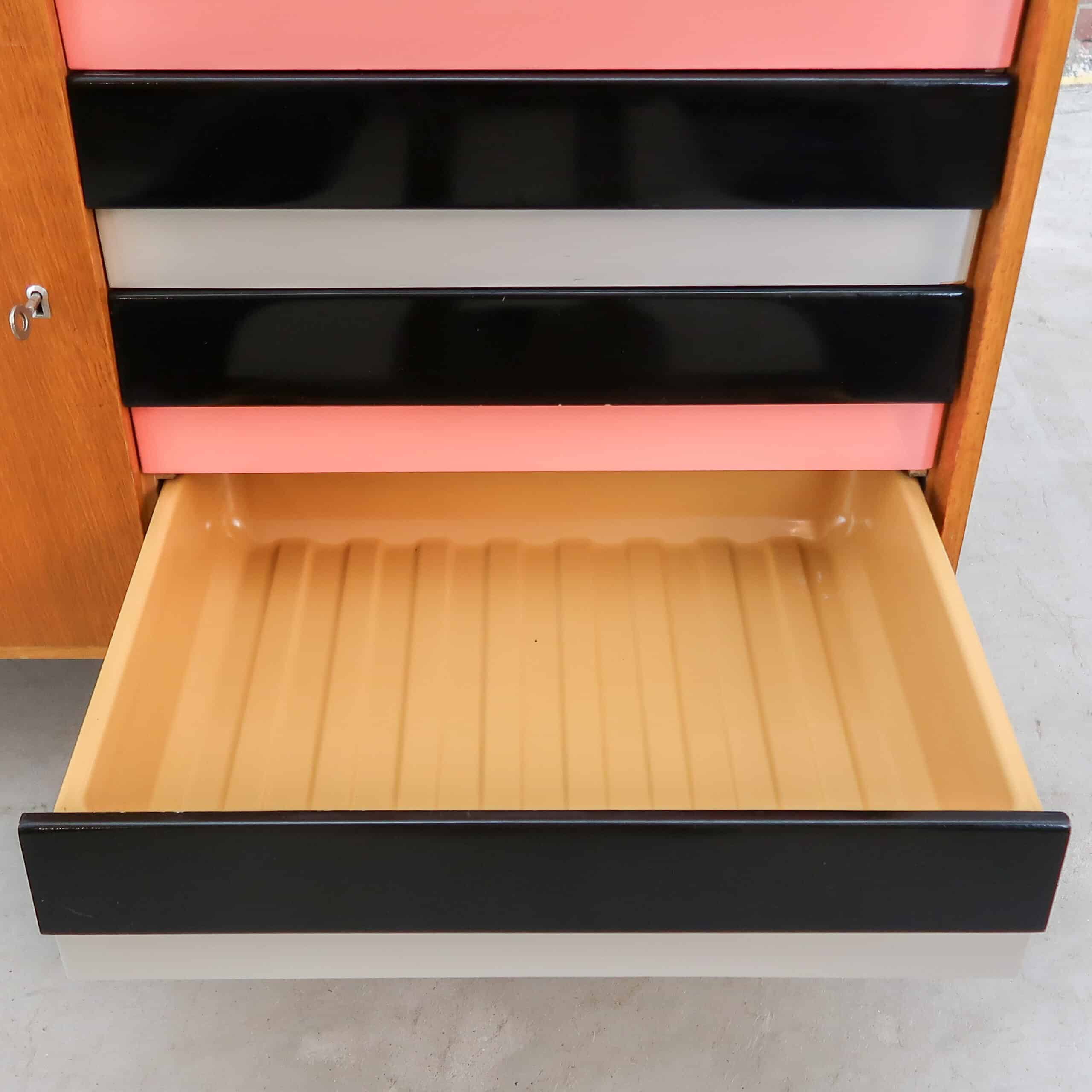 Vintage dressoir van Interiér Praha - Afbeelding 4