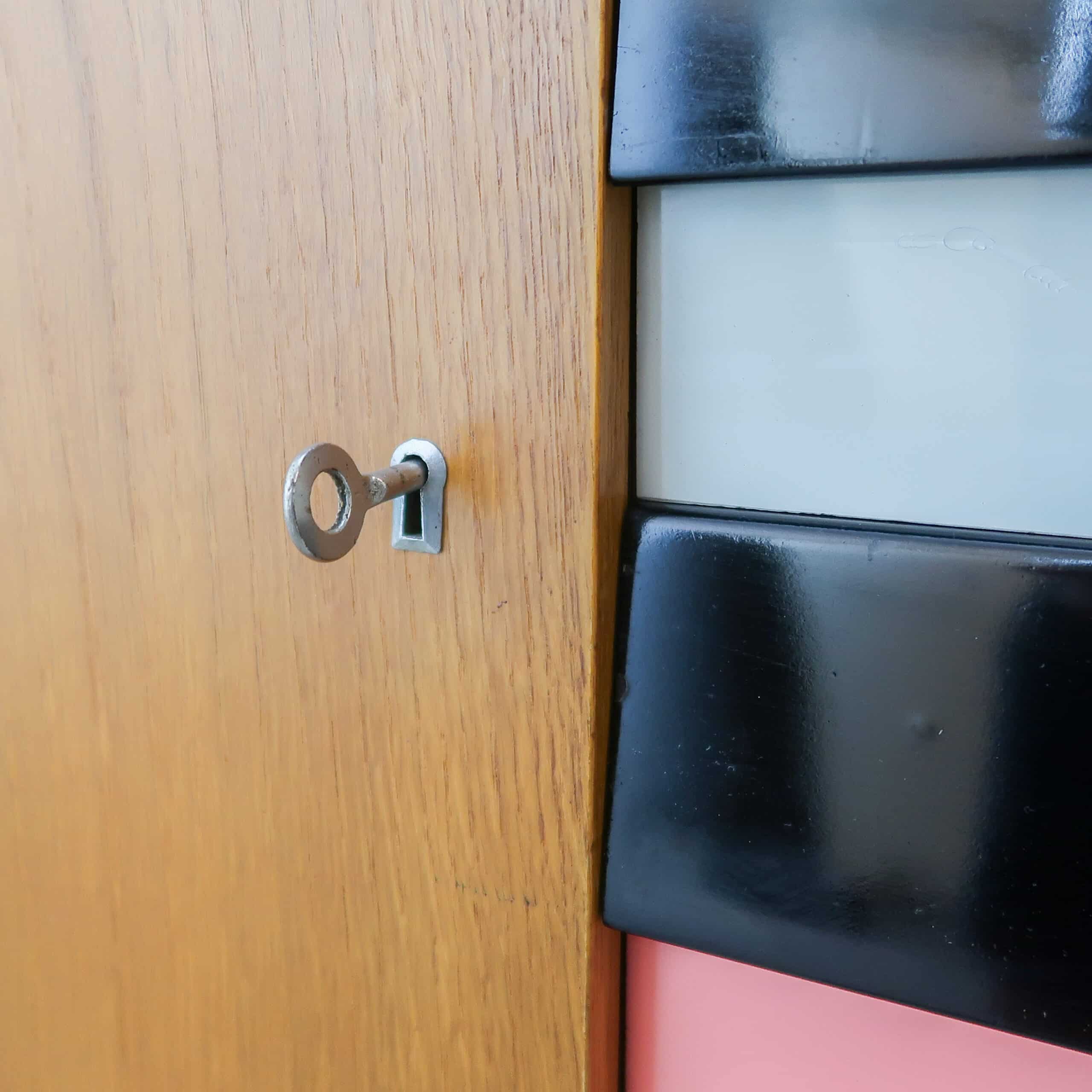 Vintage dressoir van Interiér Praha - Afbeelding 10