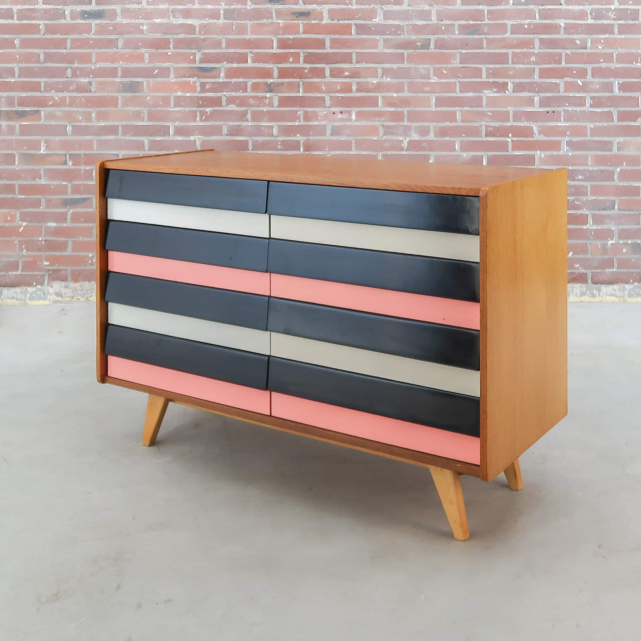 Vintage ladekast van Interiér Praha - Afbeelding 7