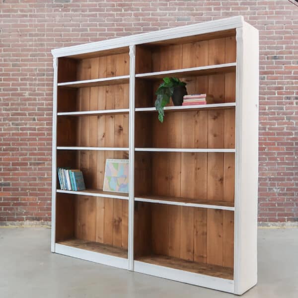 Brocante open boekenkast
