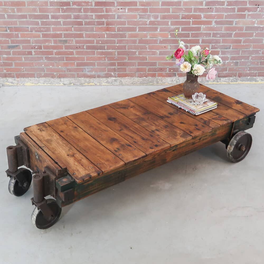 Grote industriële salontafel – Bild 2