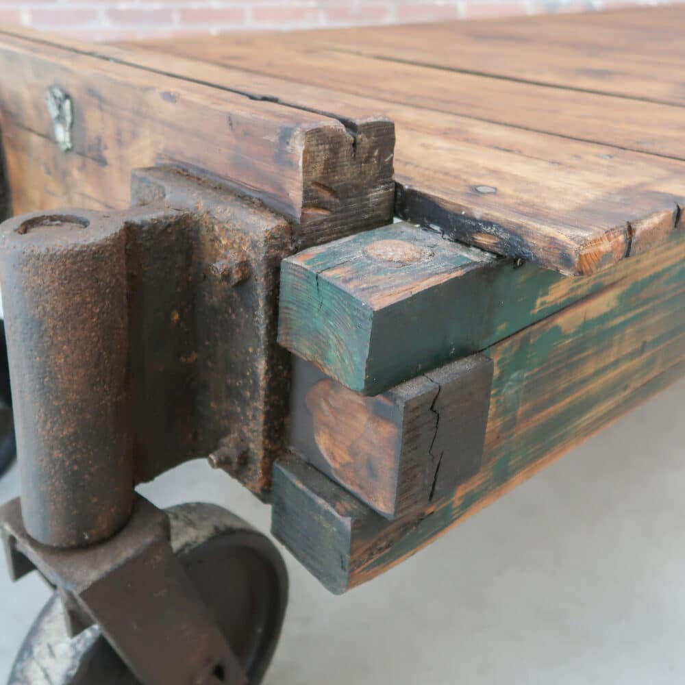 Grote industriële salontafel – Bild 5