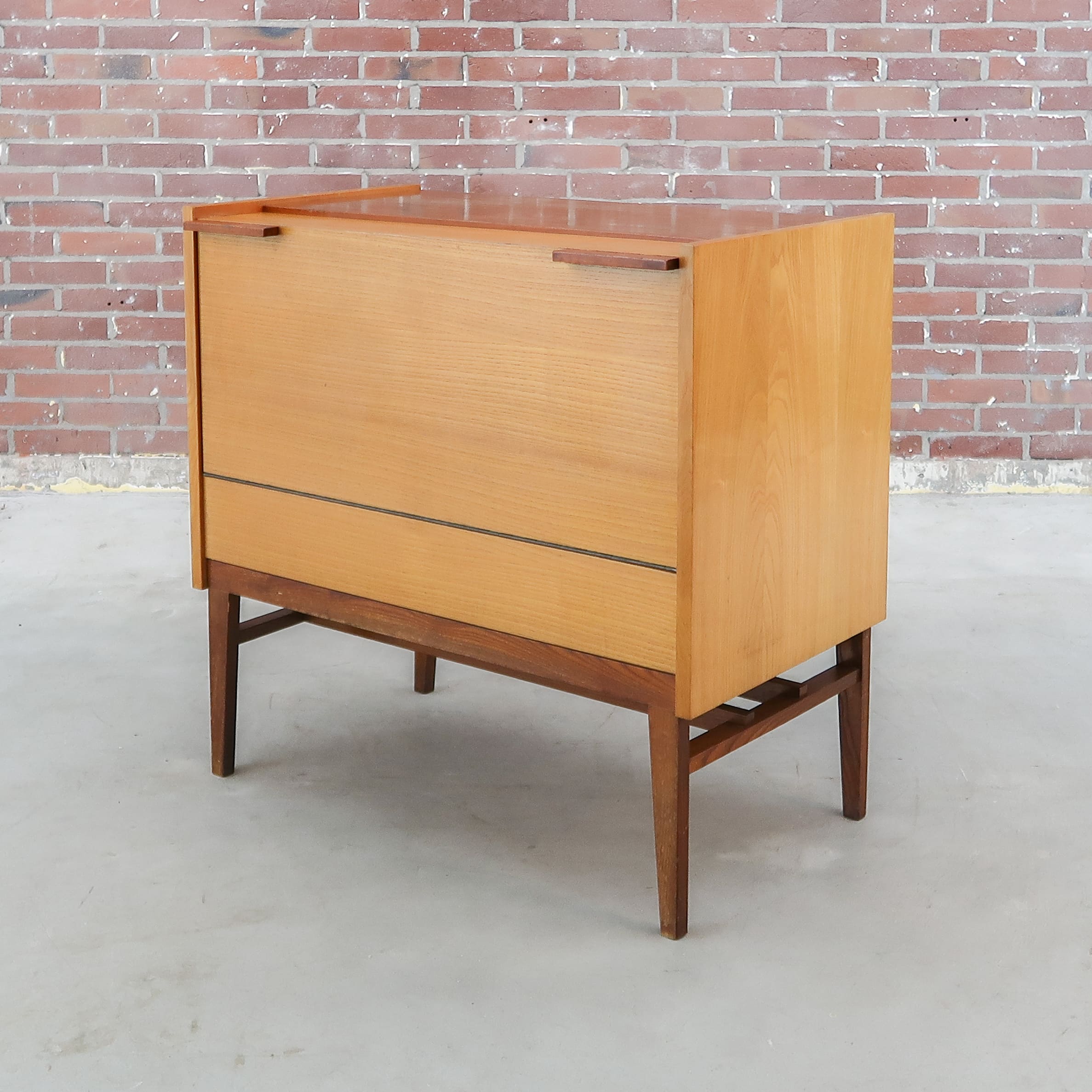 Mid-century dekenkast - Afbeelding 11