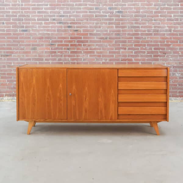 Vintage dressoir - Interier Praha