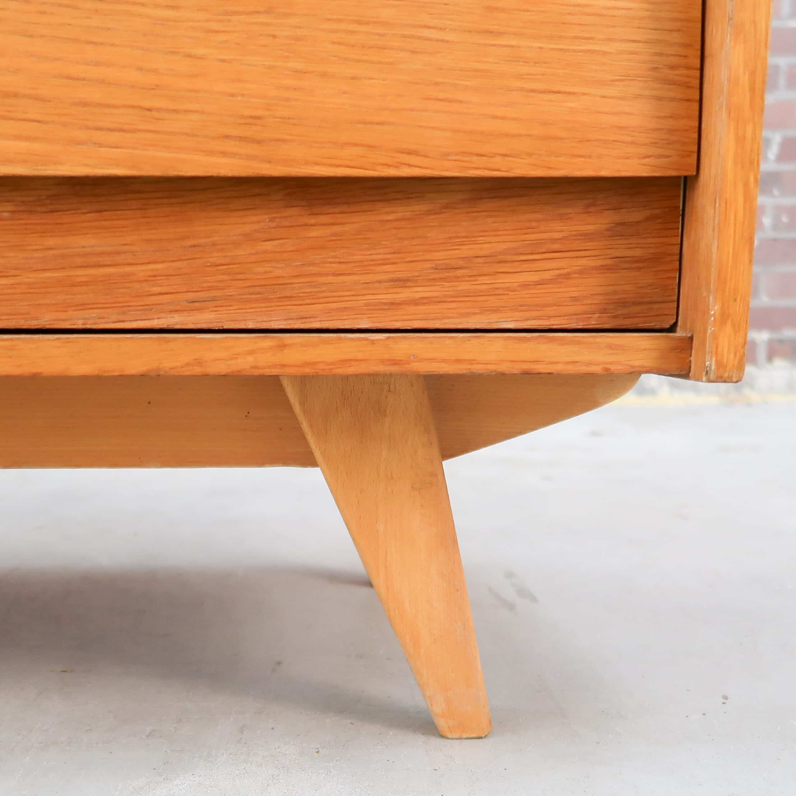 Vintage dressoir - Interier Praha - Afbeelding 10