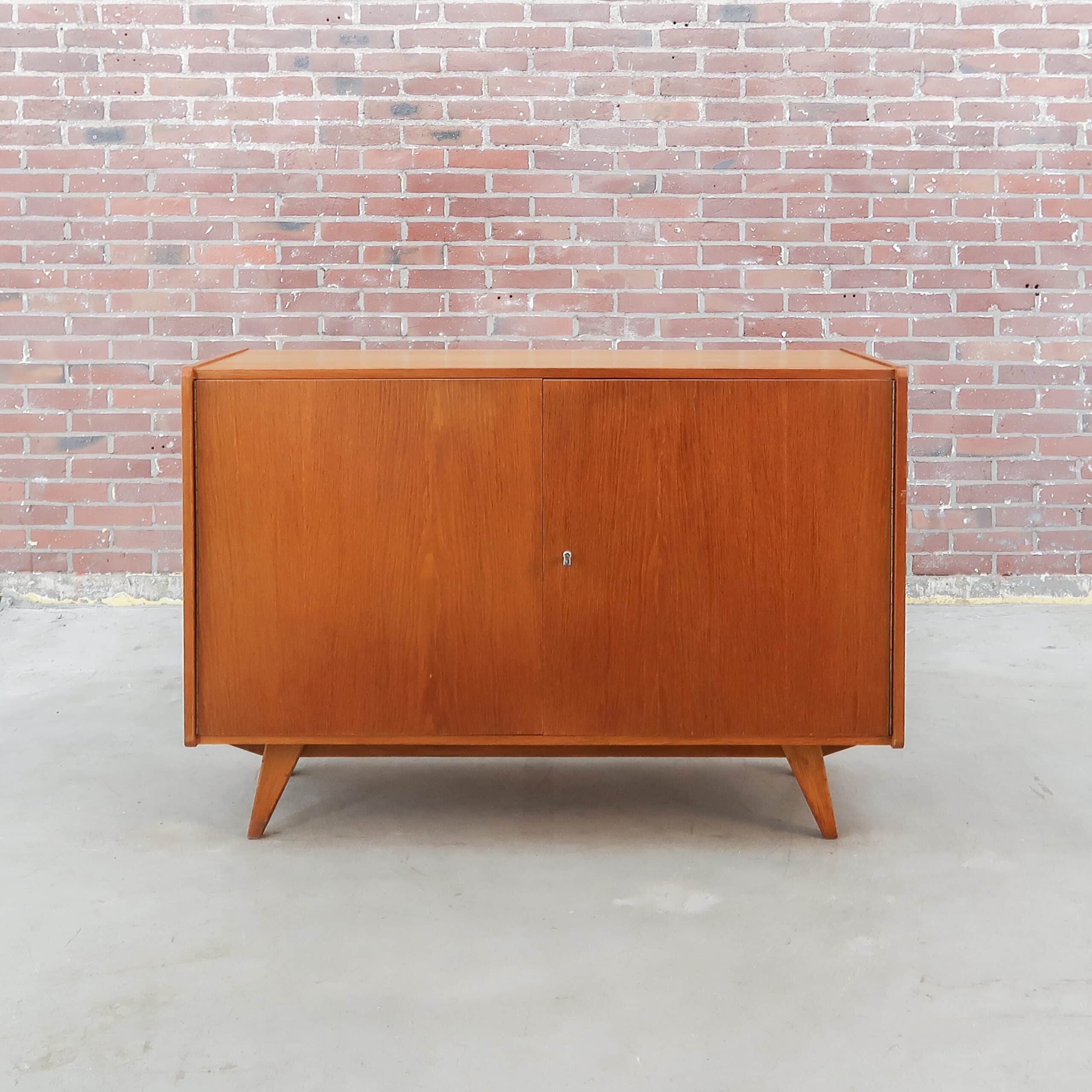 Vintage dressoir - Interier Praha