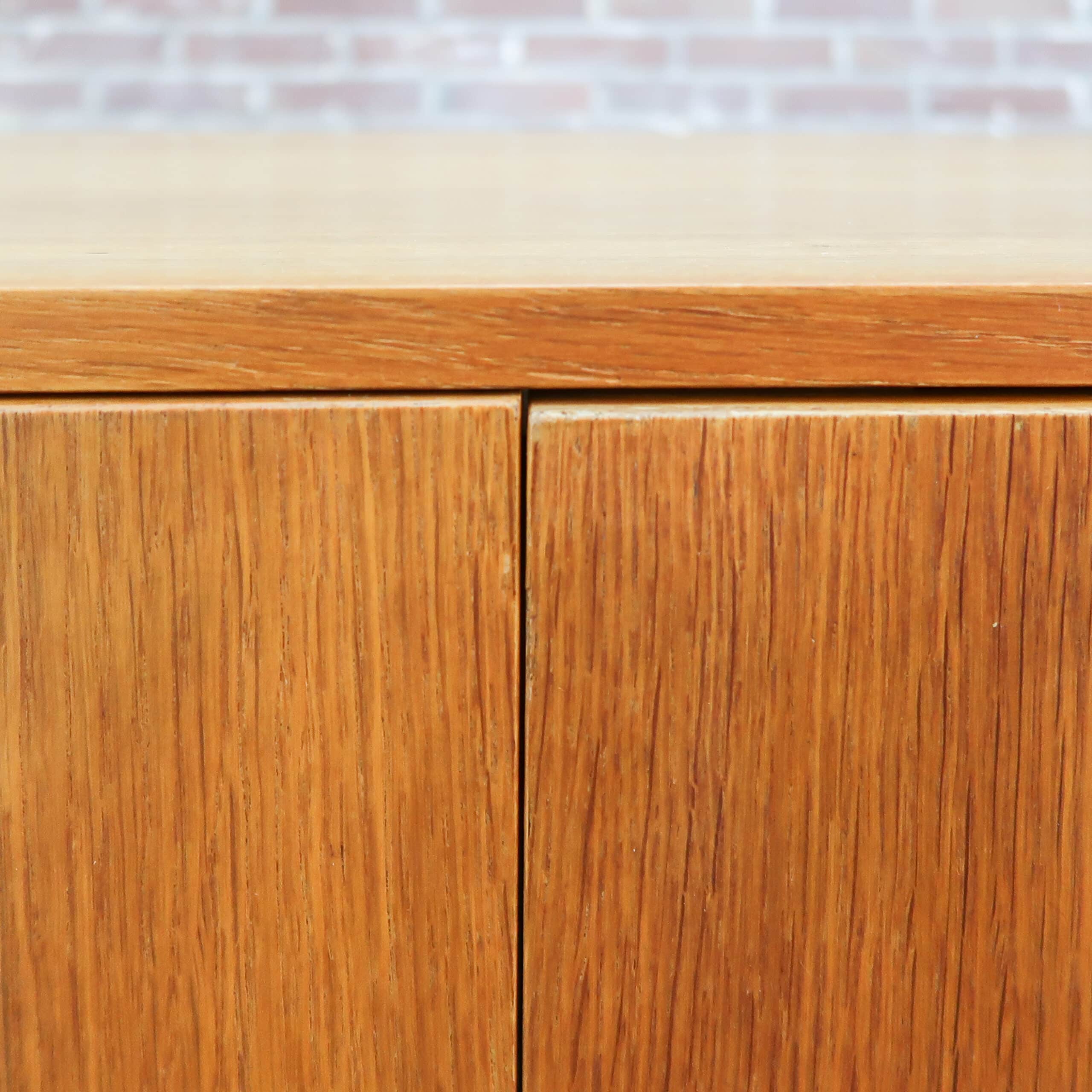 Vintage dressoir - Interier Praha - Afbeelding 3