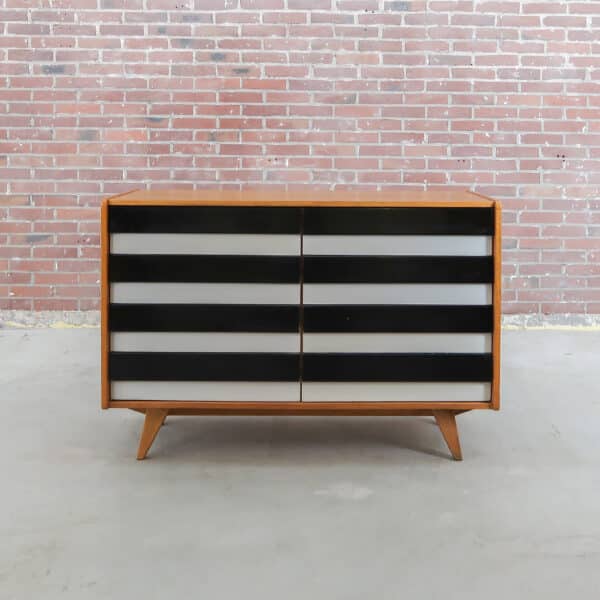 Vintage ladekast van Interiér Praha