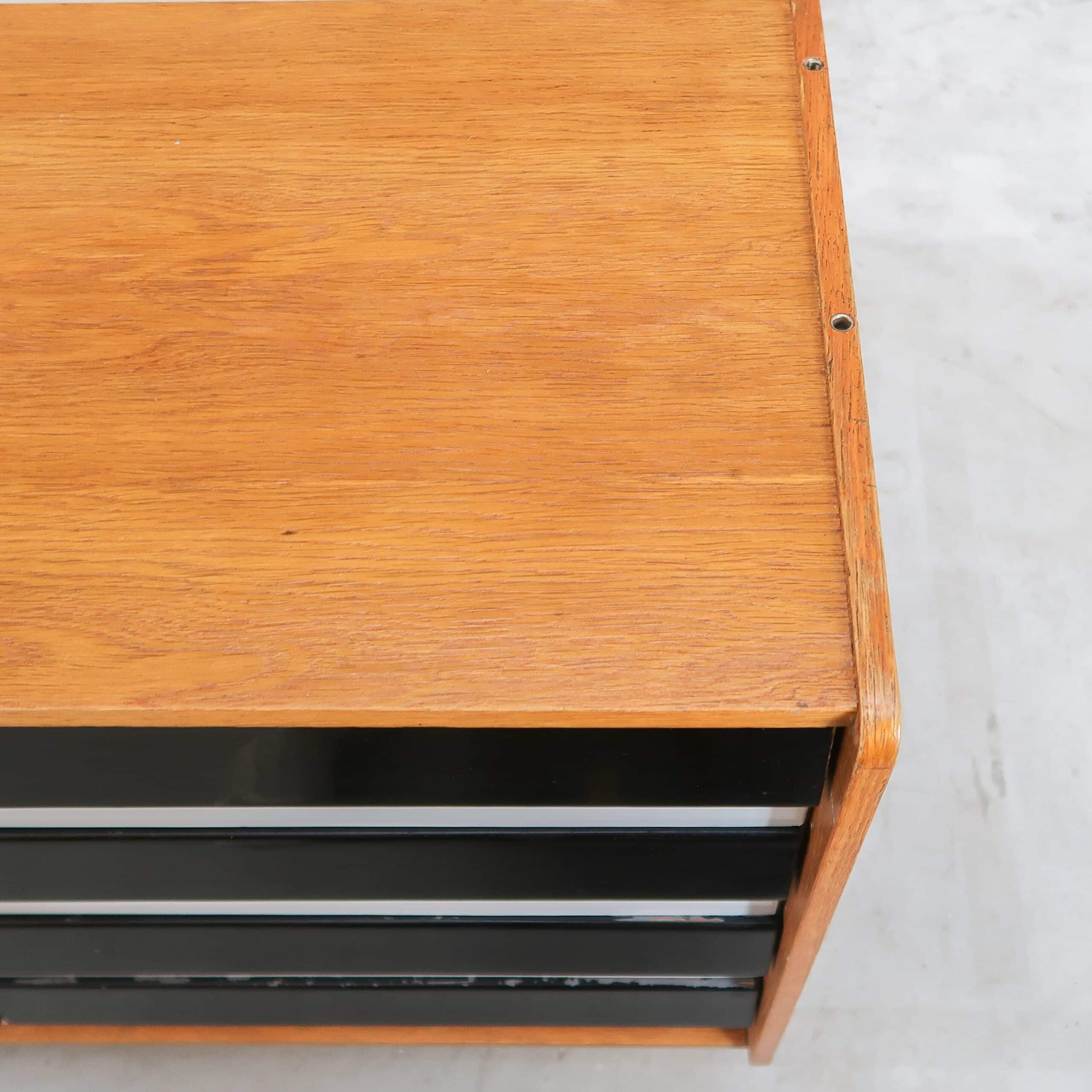 Vintage ladekast van Interiér Praha - Afbeelding 8