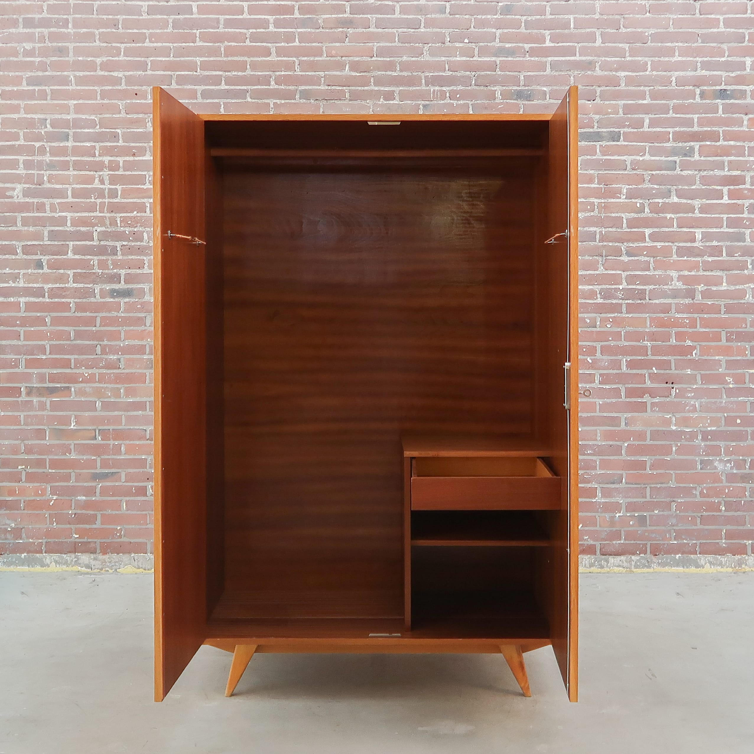 Vintage kledingkast - Mid century - Afbeelding 2