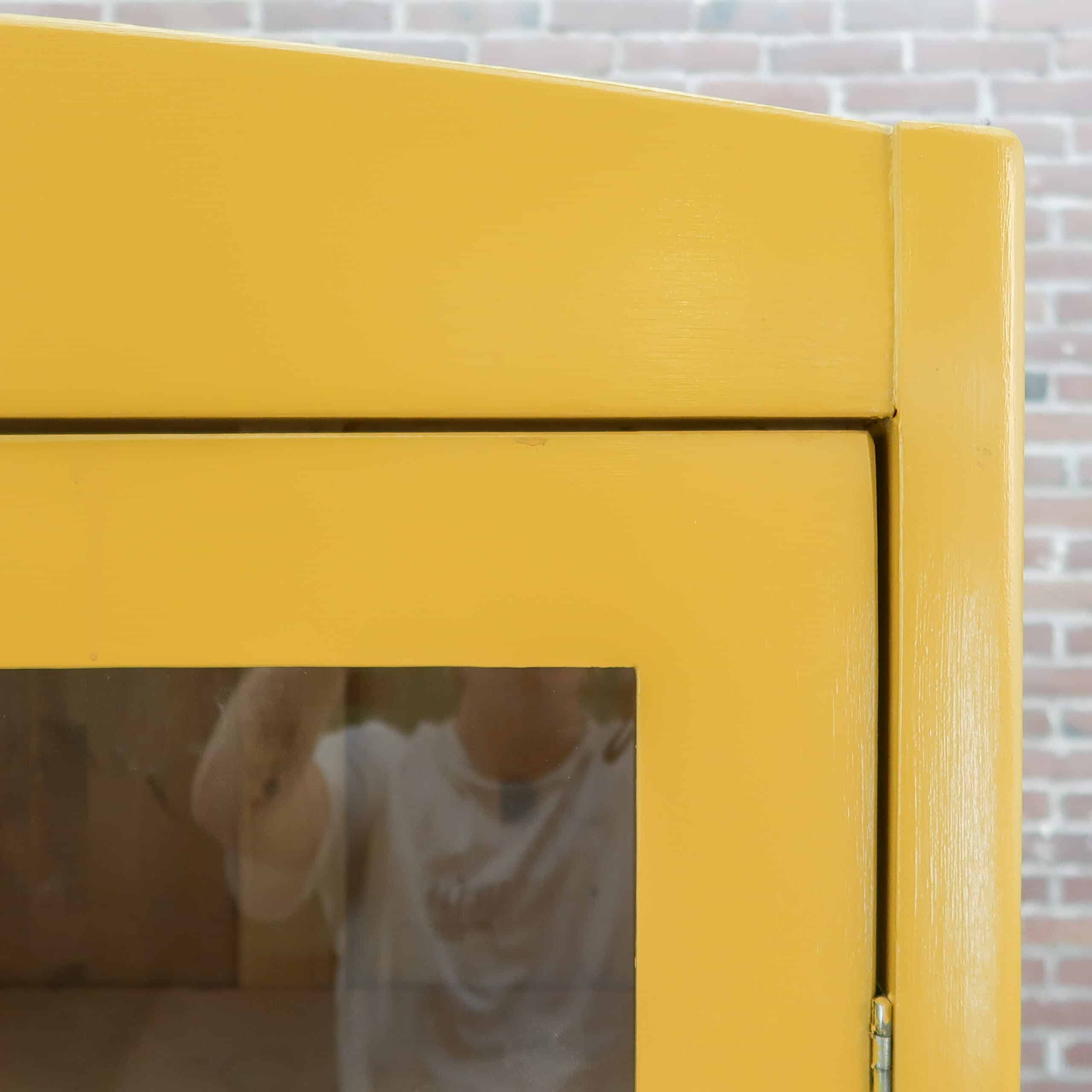 Brocante gele vitrinekast - Afbeelding 4
