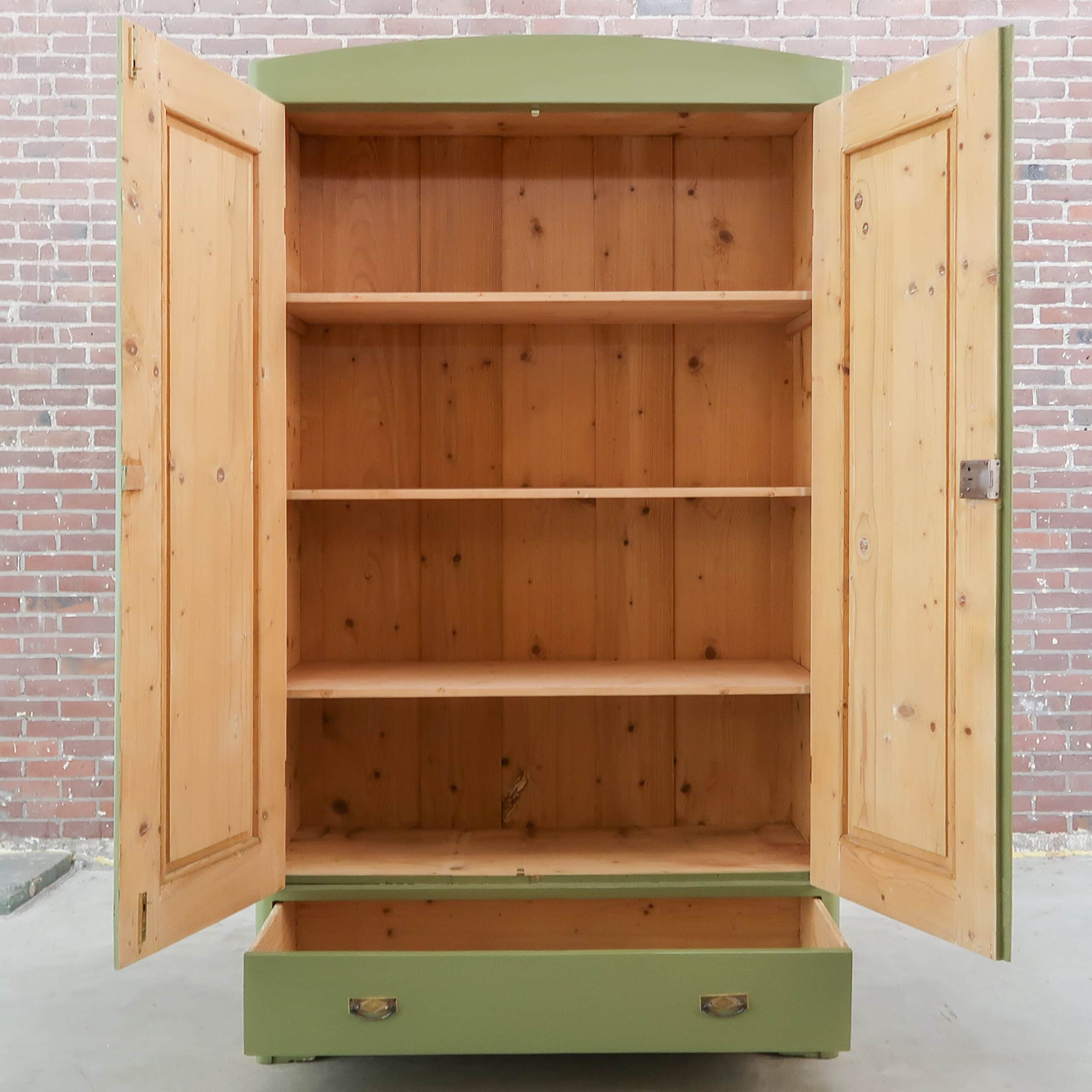 Brocante groene linnenkast - Afbeelding 2