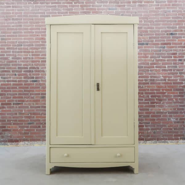 Brocante kledingkast