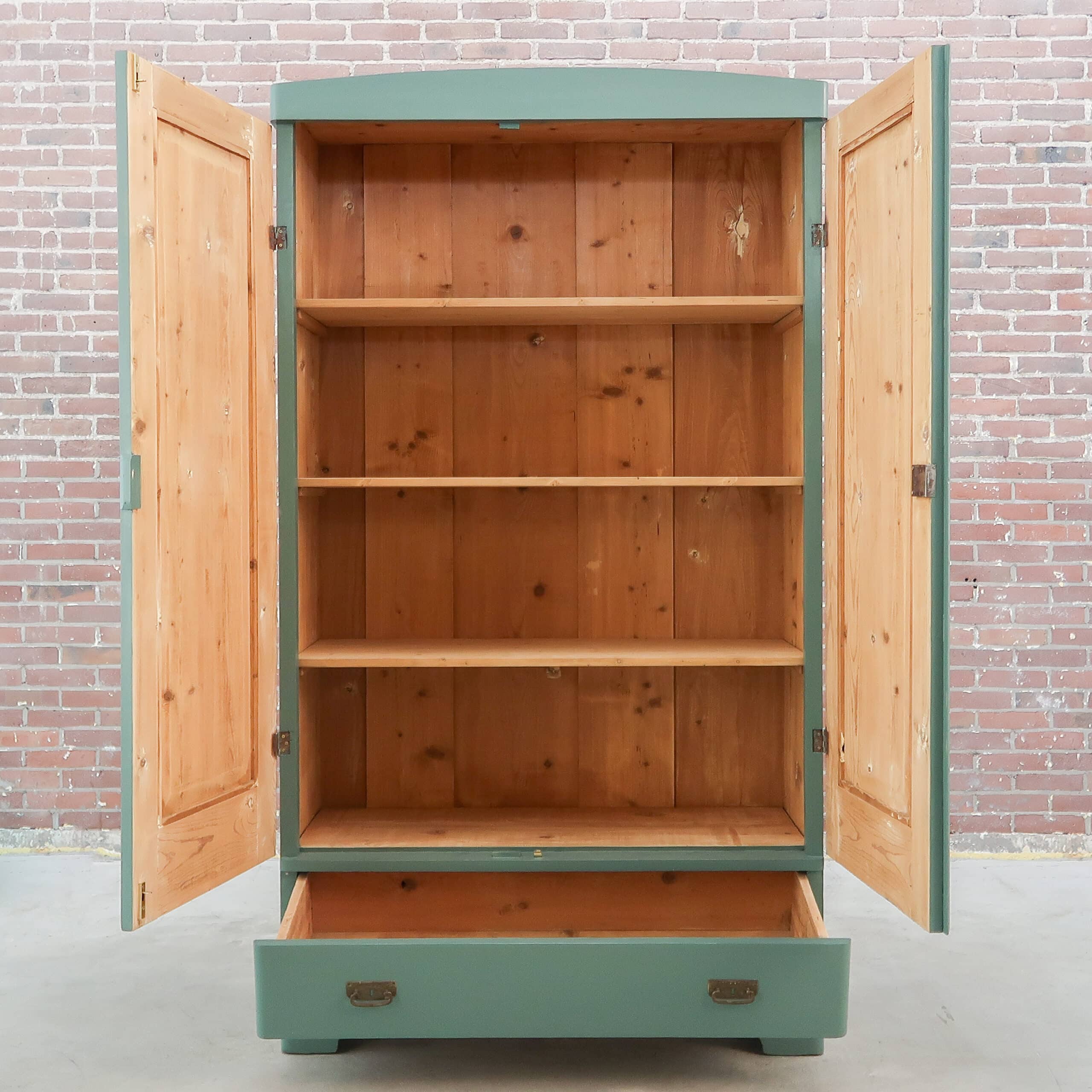 Brocante groene linnenkast - Afbeelding 2