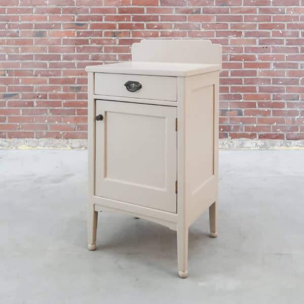 Taupe brocante nachtkastje