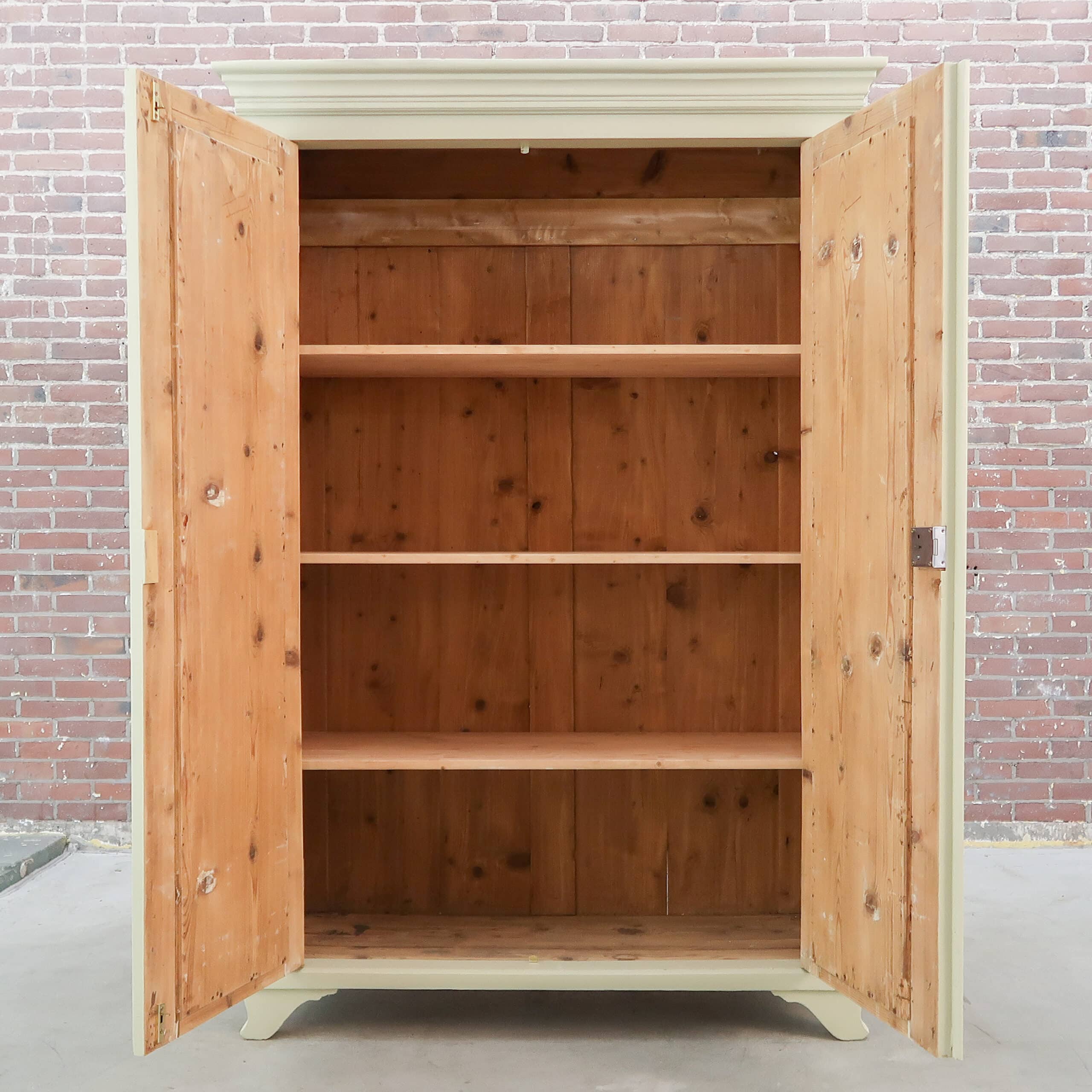 Brocante crème linnenkast - Afbeelding 2