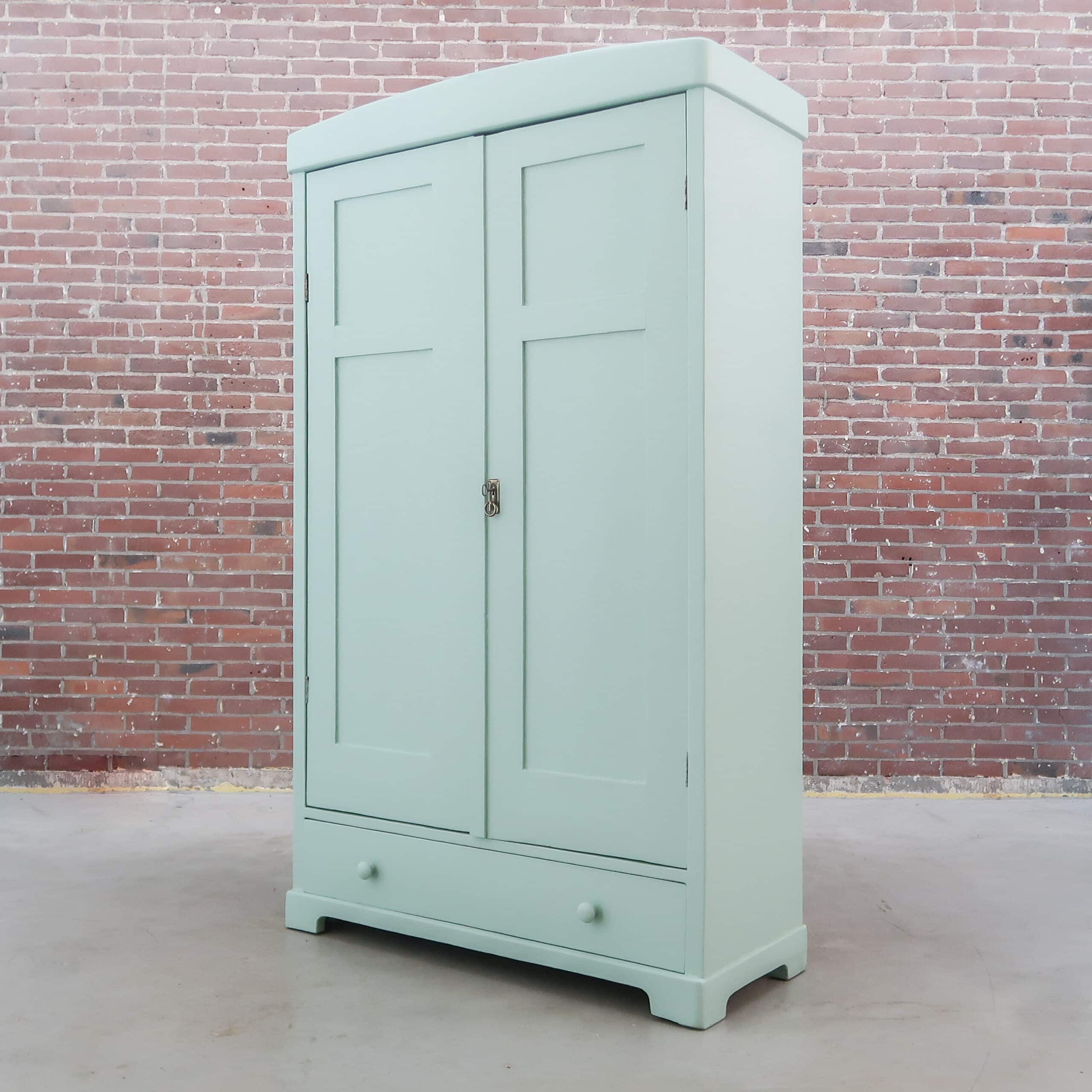 Zacht blauwe linnenkast – Bild 8