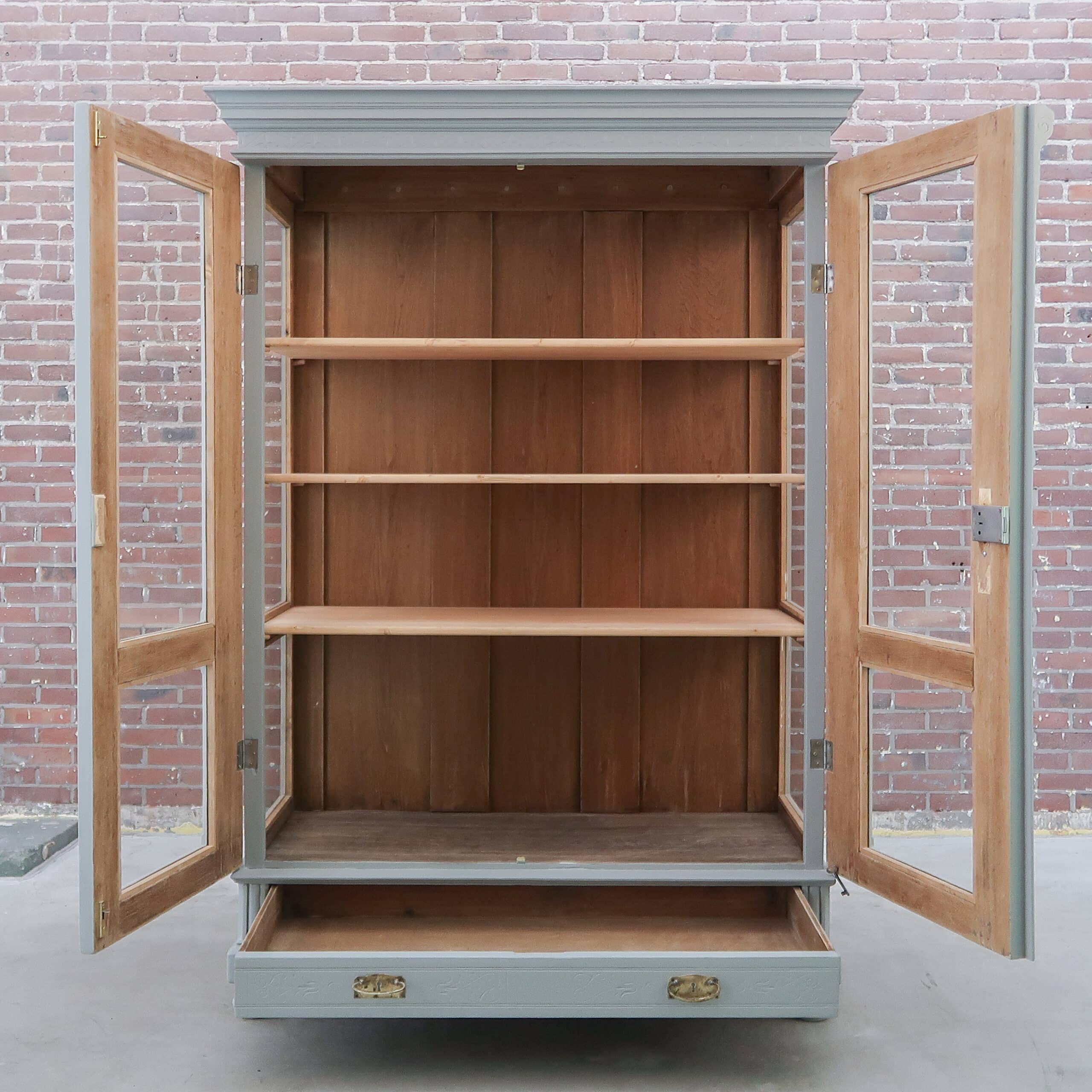 Brocante vitrinekast - Afbeelding 3