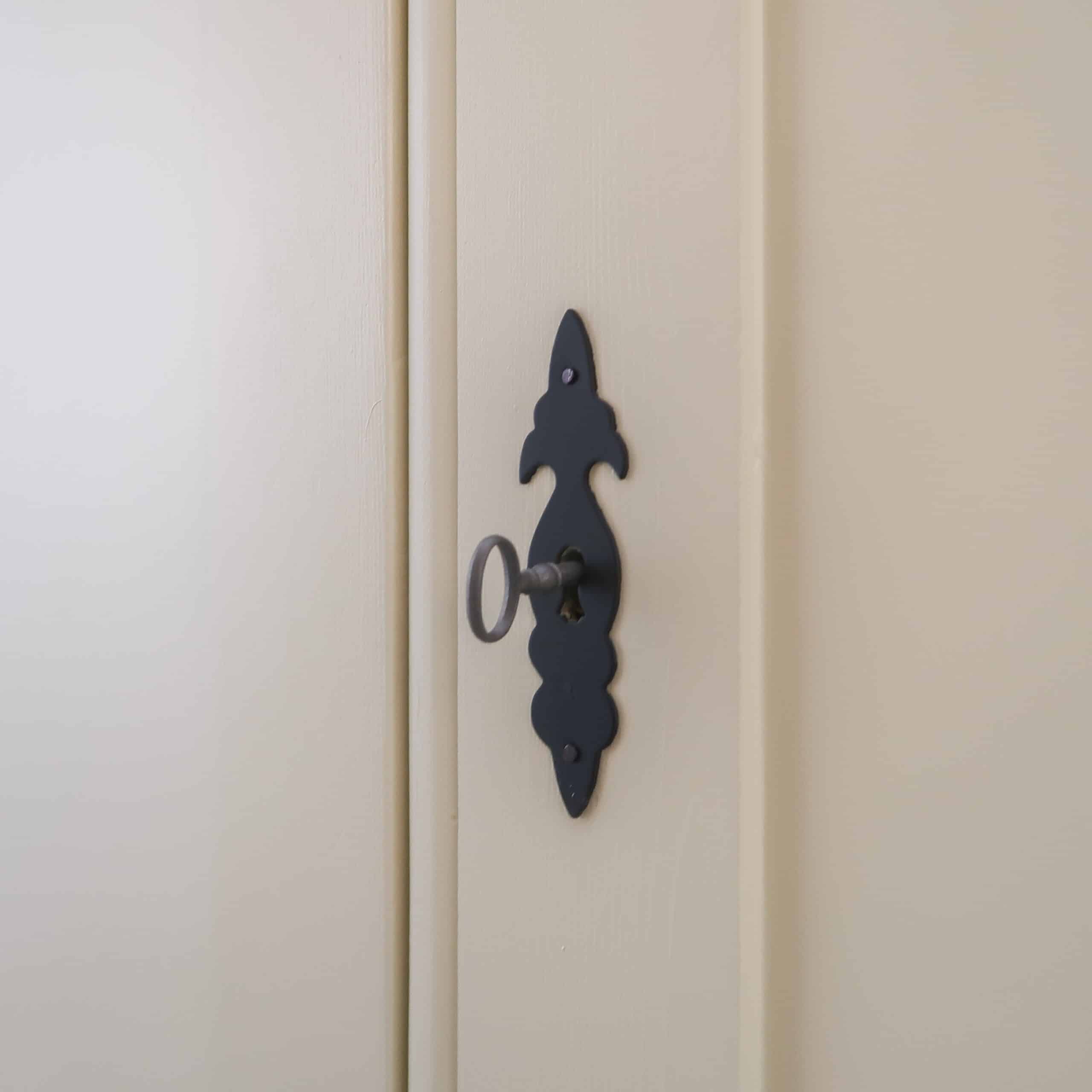 Brocante crème linnenkast - Afbeelding 5