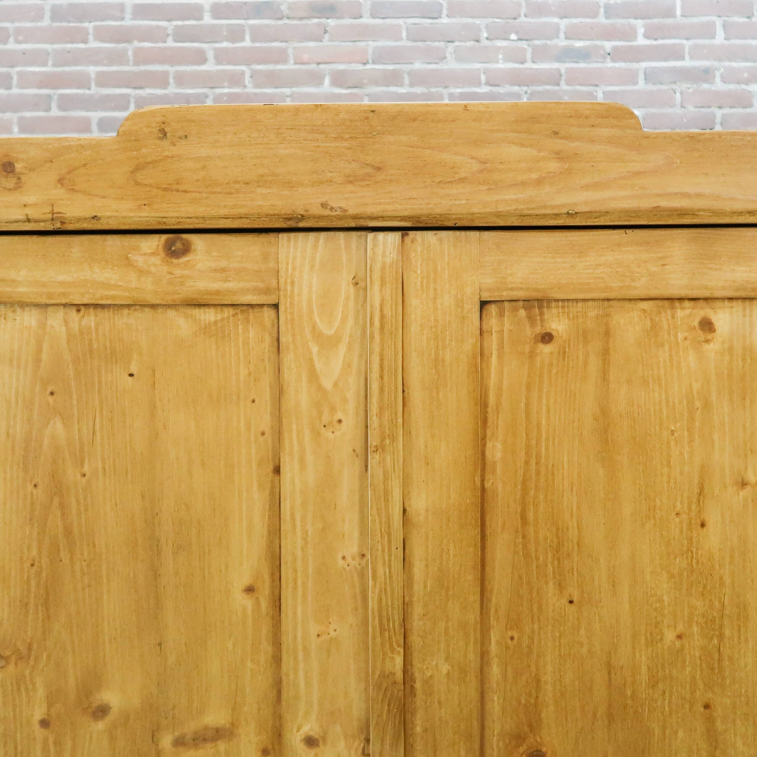 Antieke kledingkast - Afbeelding 3