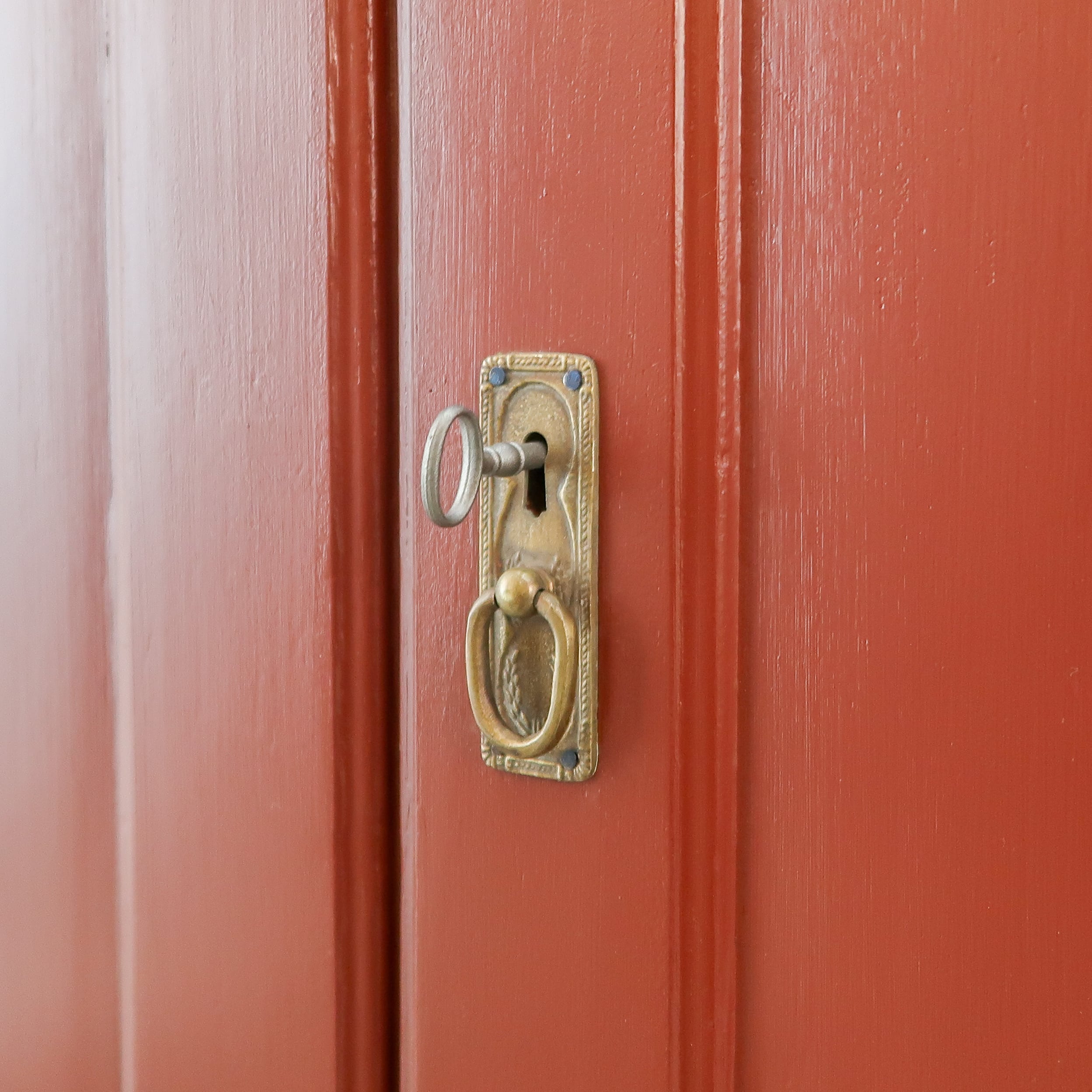 Brocante rode linnenkast - Afbeelding 5