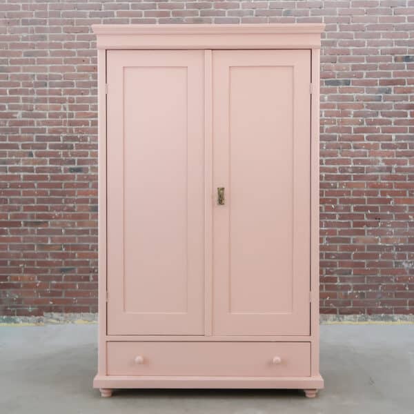 Roze linnenkast