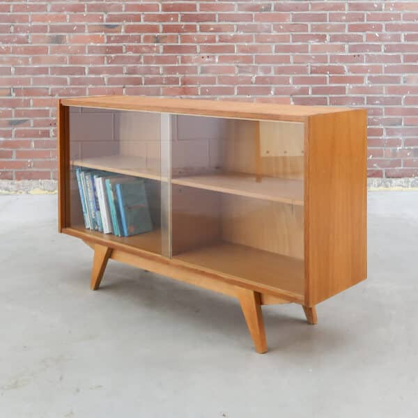 Mid-century vitrinekast - Jiří Jiroutek