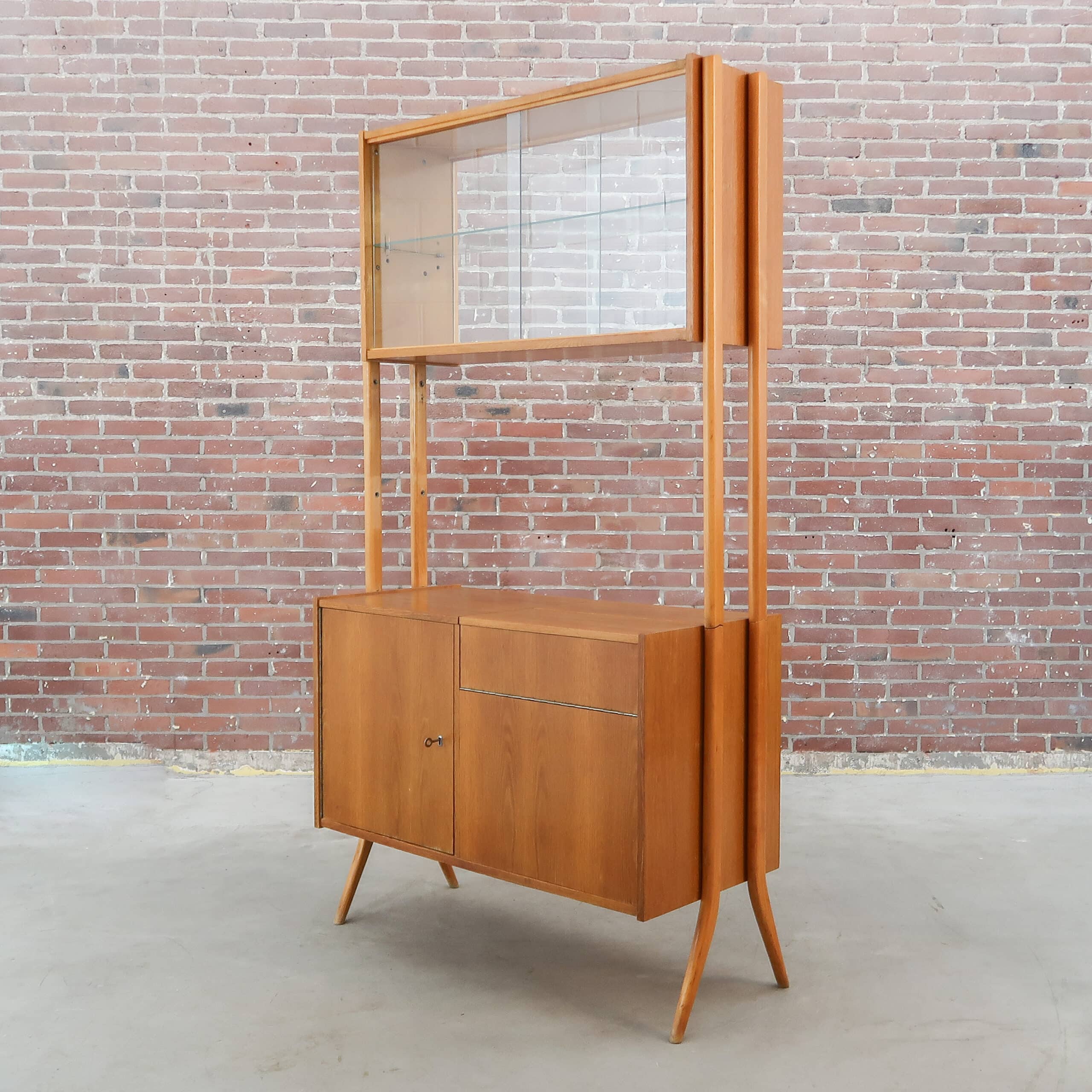 Vintage highboard - Tatra Nábytok