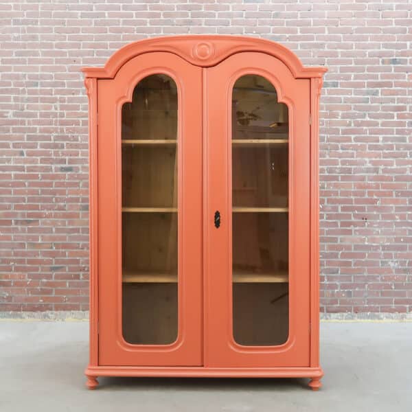 Brocante vitrinekast