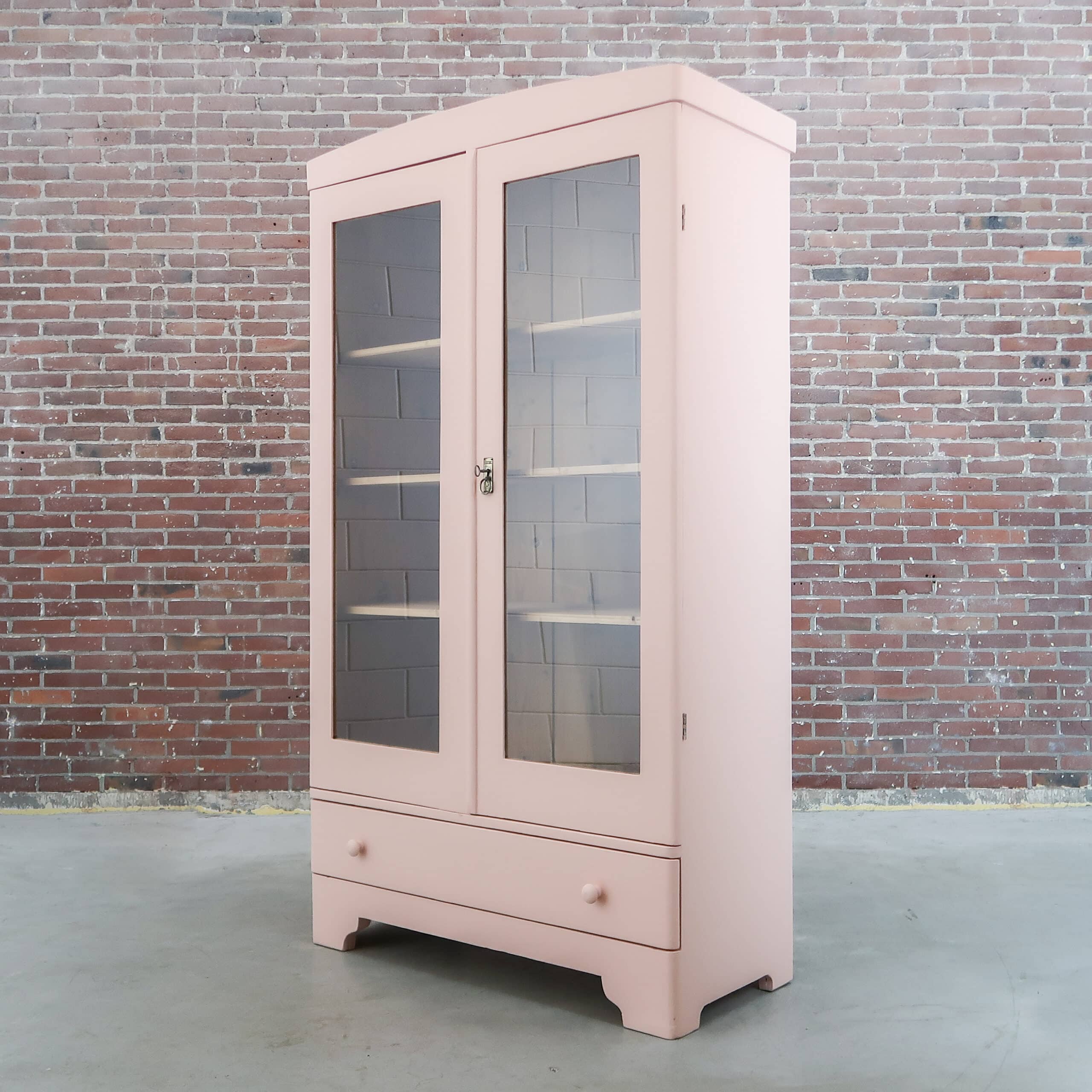 Zacht roze vitrinekast - Afbeelding 6