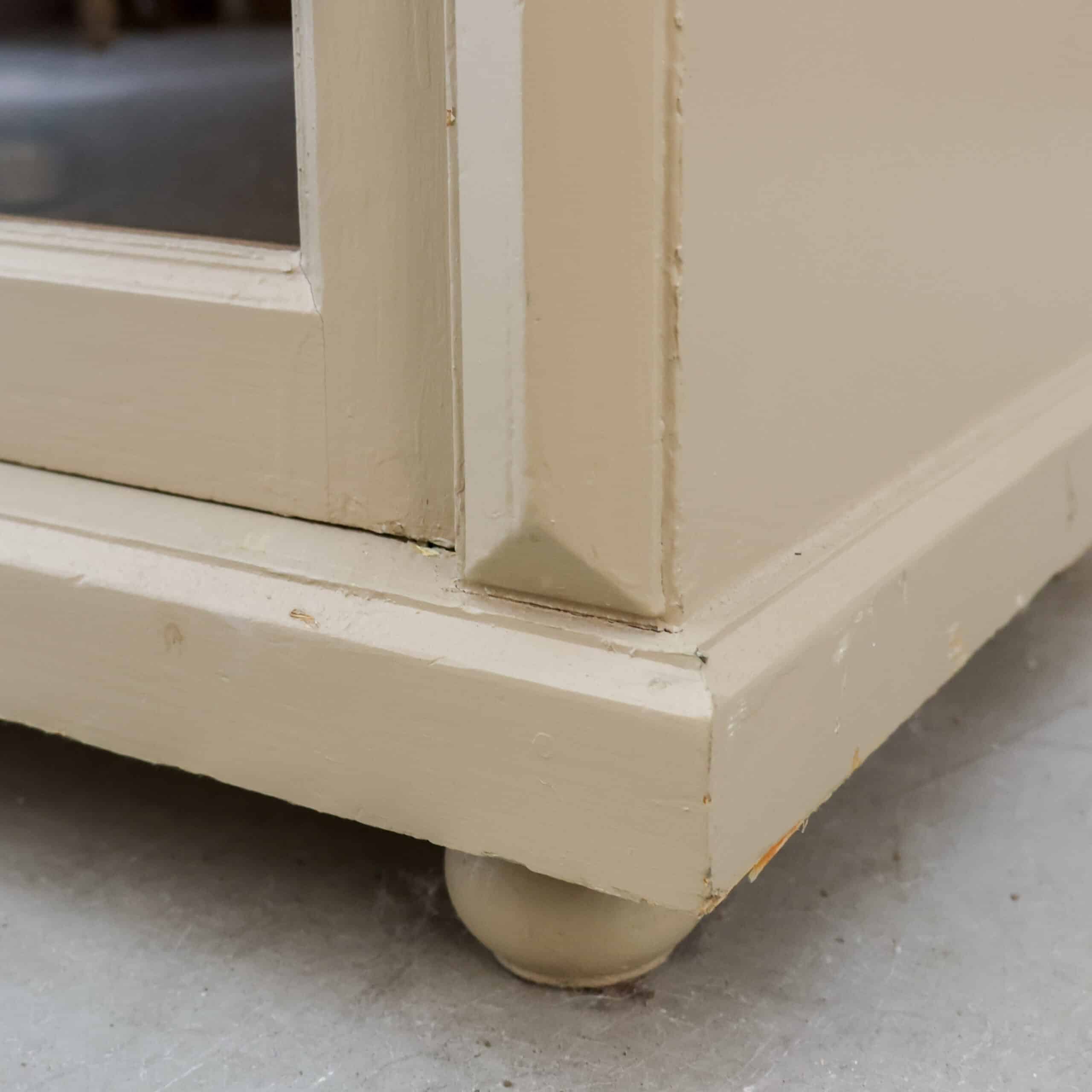 Eendeurs vitrinekast - Afbeelding 10