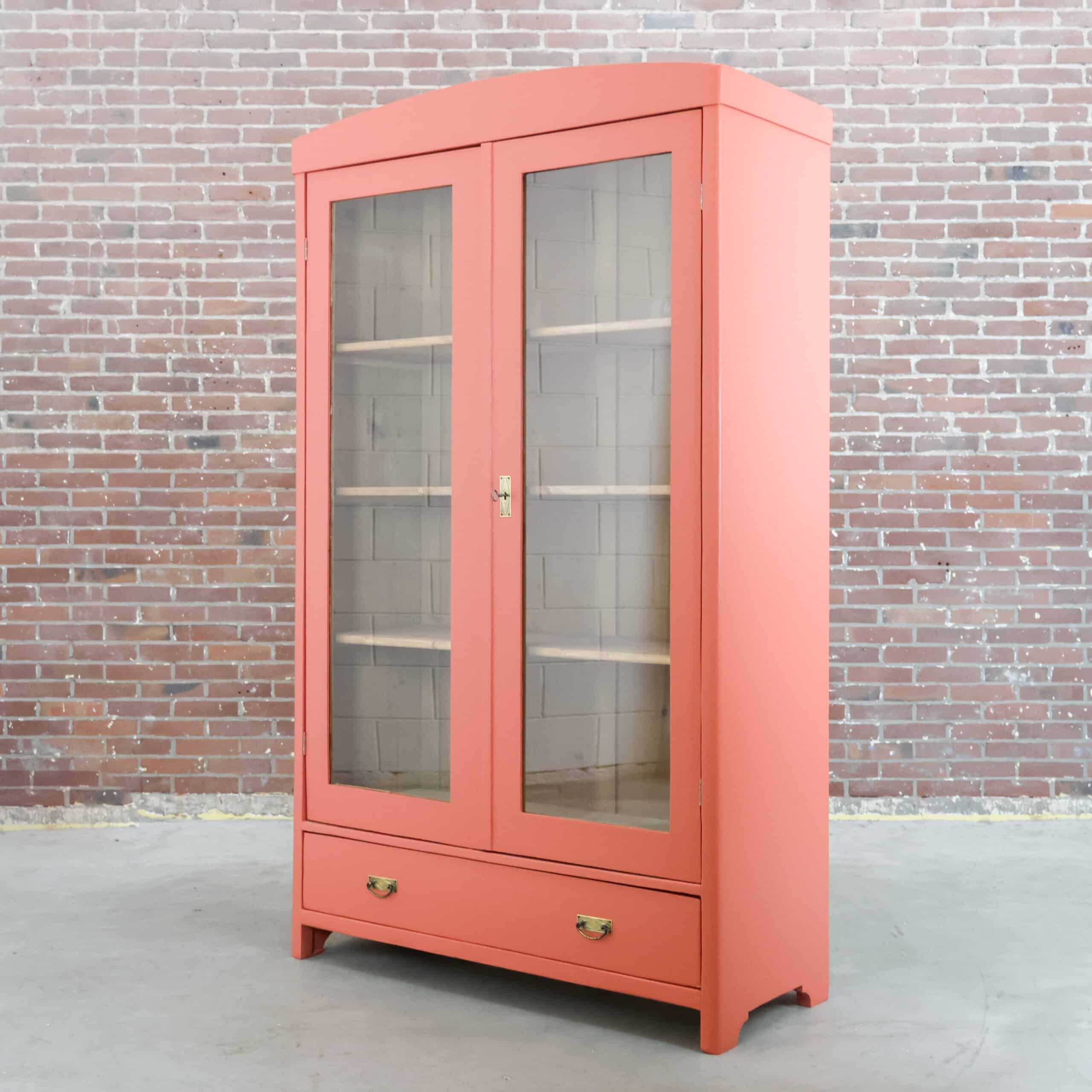 Brocante vitrinekast