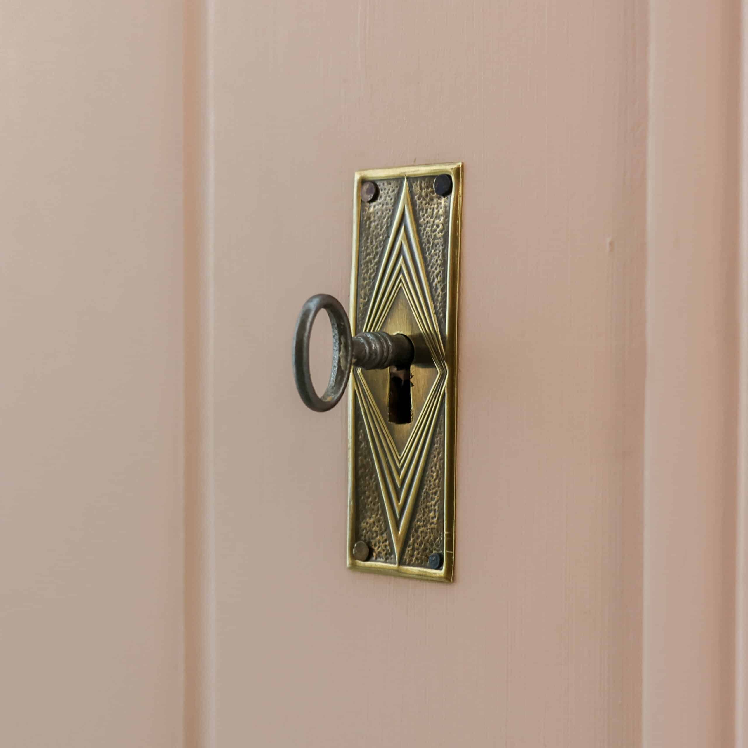 Roze eendeurs linnenkast - Afbeelding 6