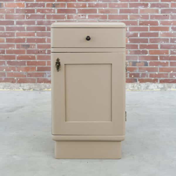 Taupe brocante nachtkastje