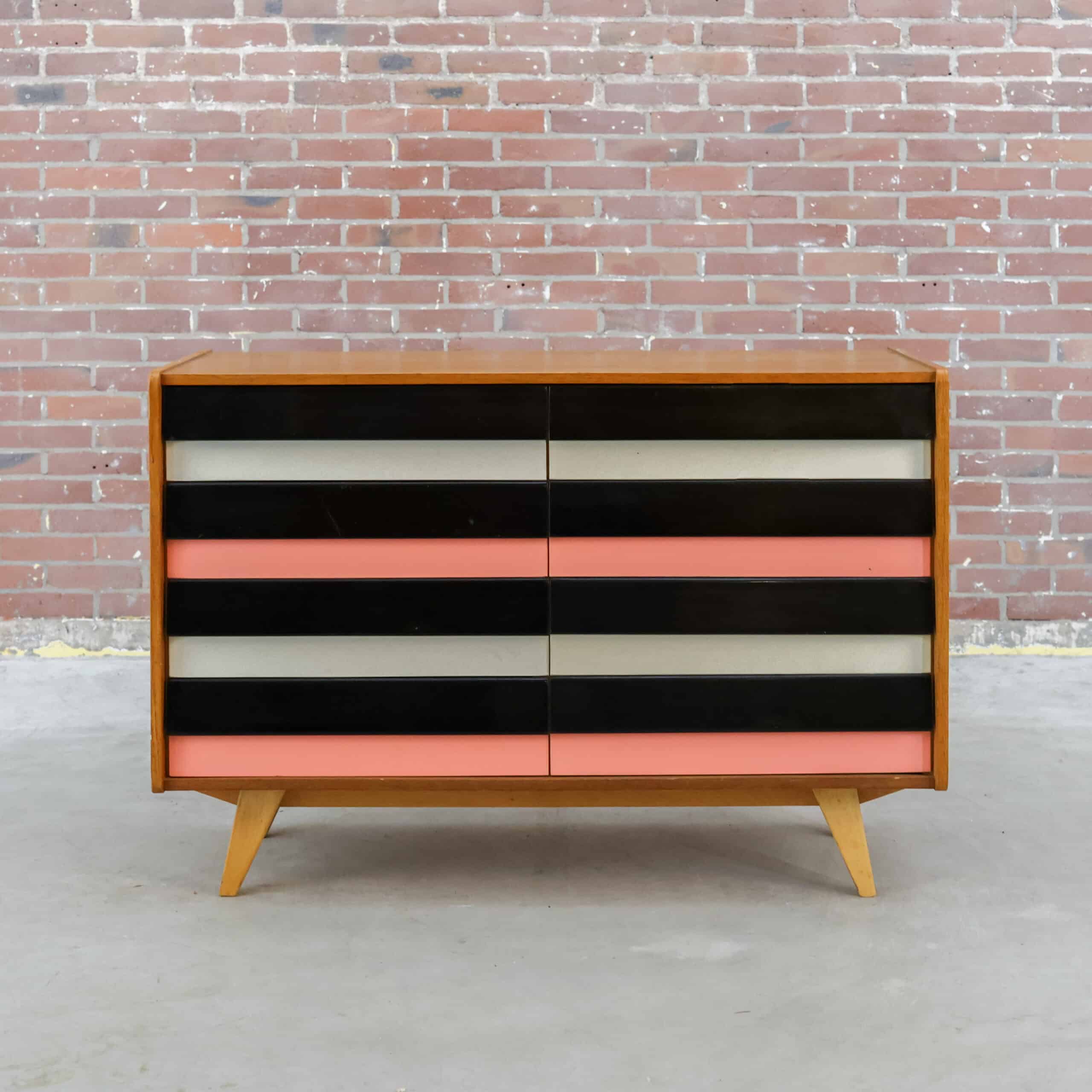 Vintage ladekast van Interiér Praha