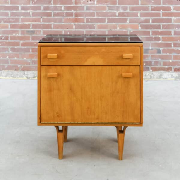 Vintage nachtkastje - Novy Domov