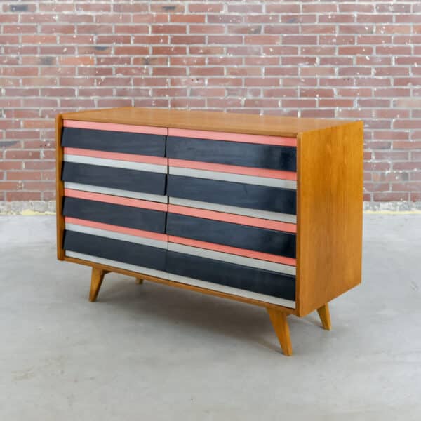 Vintage ladekast van Interiér Praha