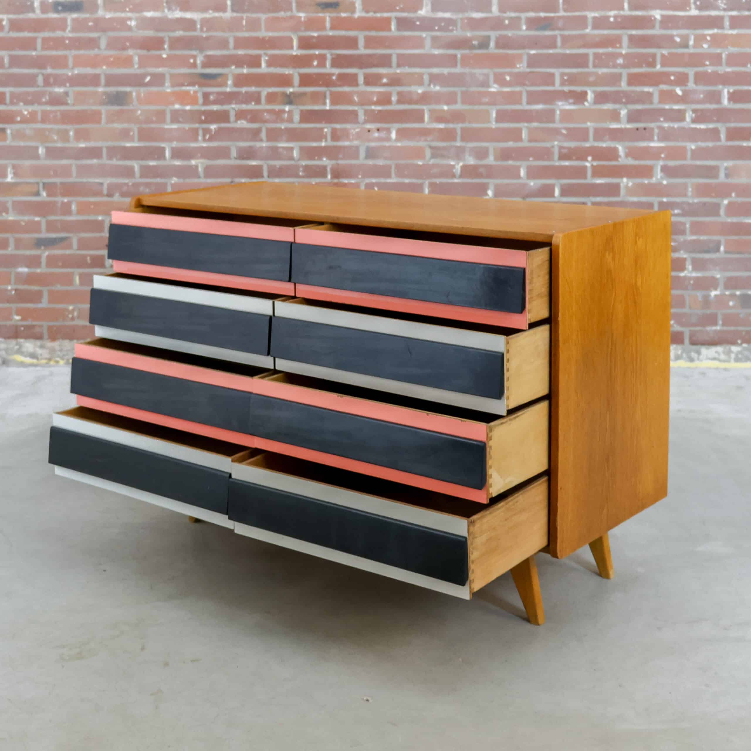 Vintage ladekast van Interiér Praha - Afbeelding 3