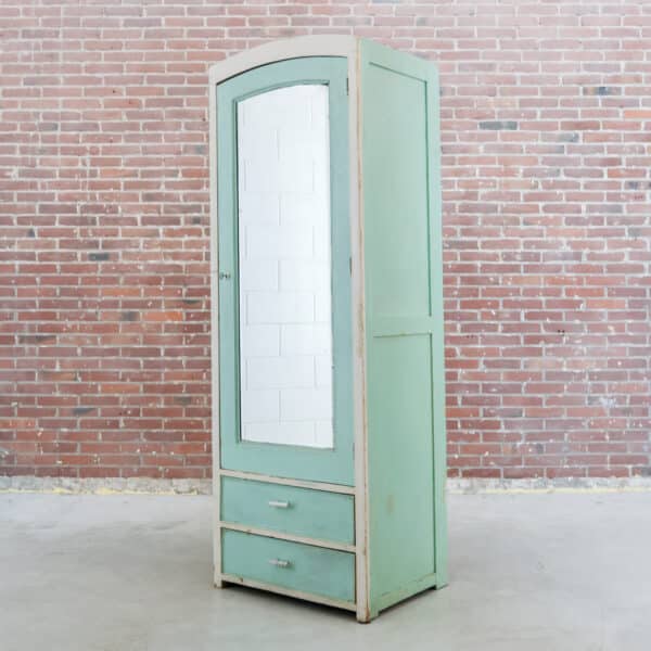 Eendeurs spiegelkast