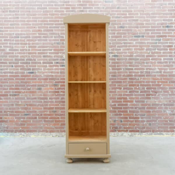 Taupe open boekenkast