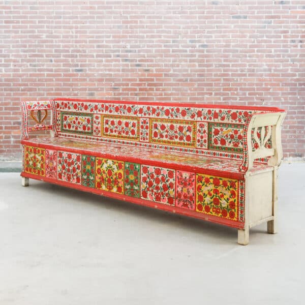 Traditioneel handbeschilderde klepbank