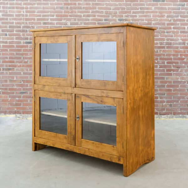 Brocante vitrinekastje