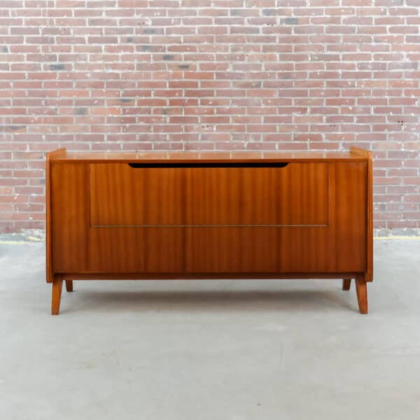 Mid-century dekenkast - Tatra Nabytok