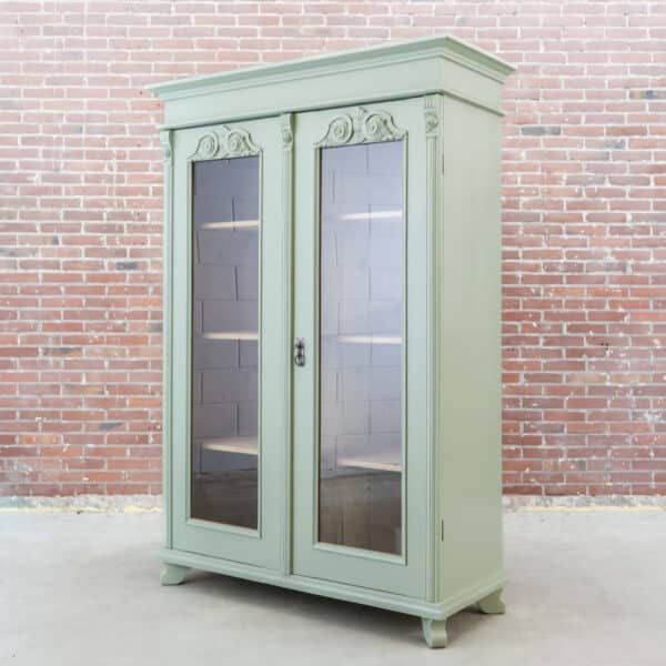 Brocante vitrinekast - Bloemenornament