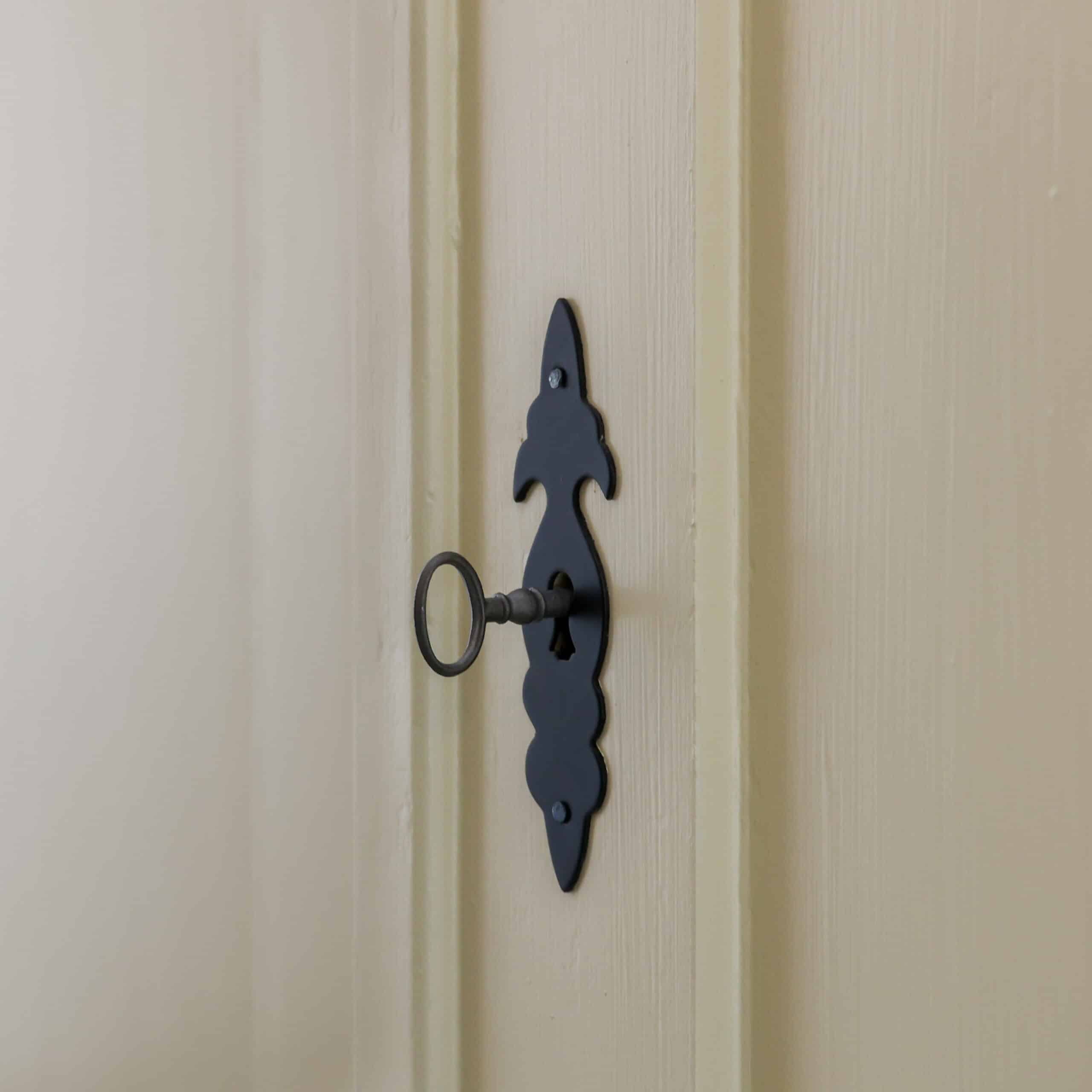 Brocante crème linnenkast - Afbeelding 5