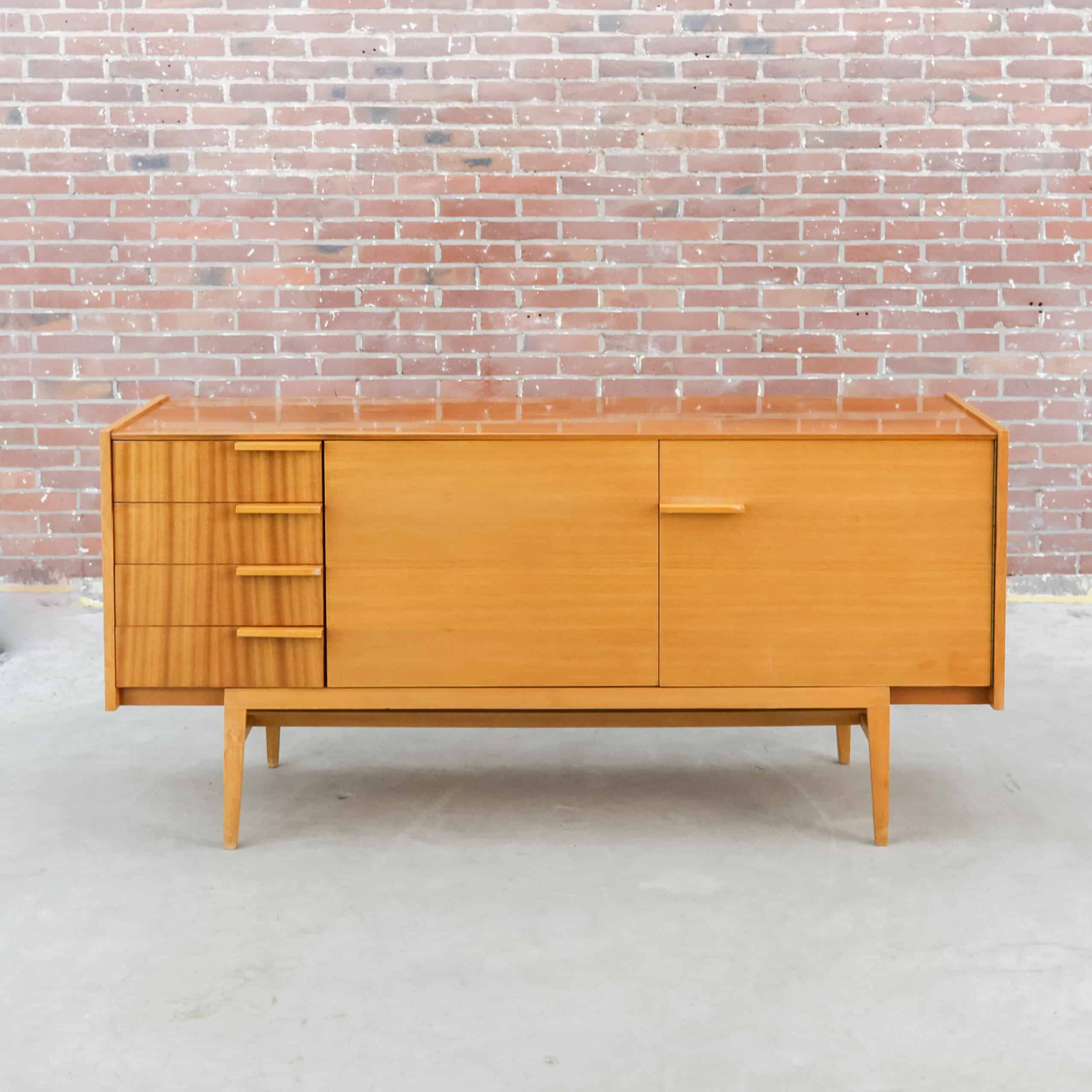Vintage dressoir - Tatra Nabytok