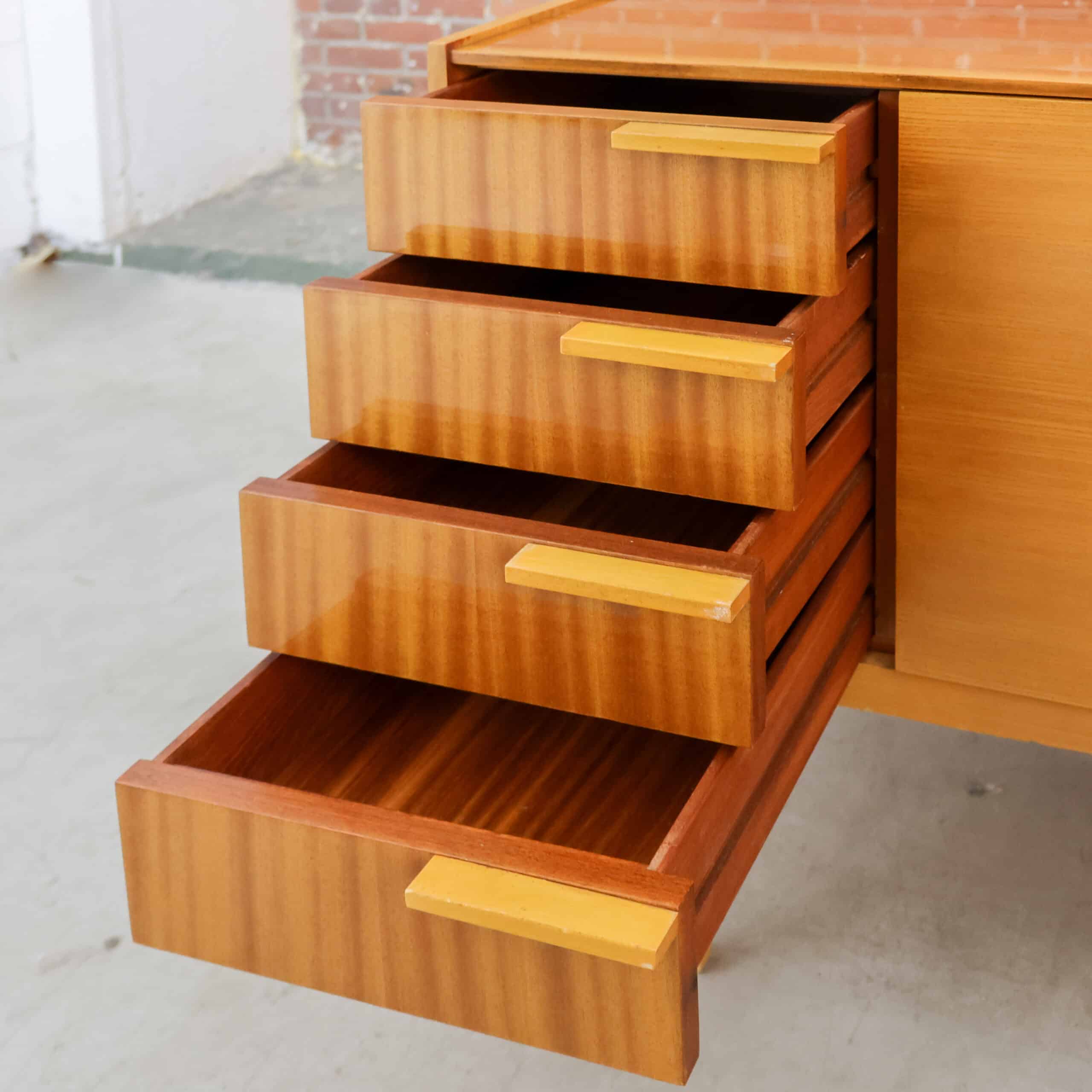 Vintage dressoir - Tatra Nabytok - Afbeelding 3