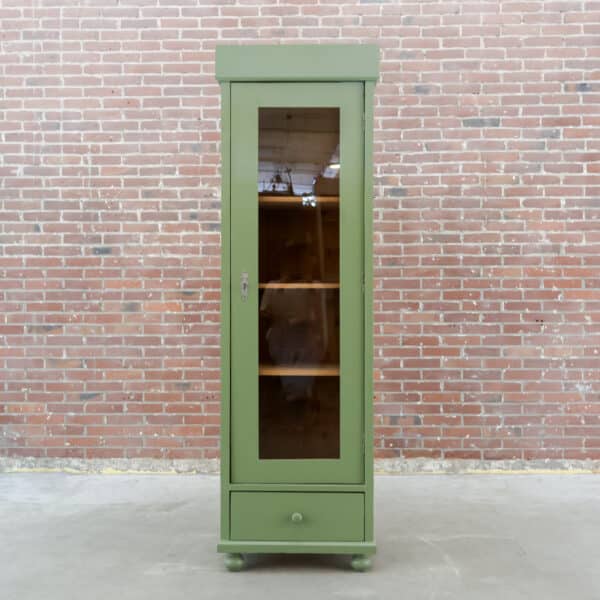 Eendeurs vitrinekast