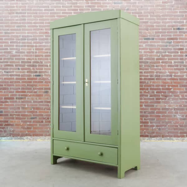 Brocante vitrinekast