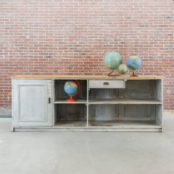 Brocante dressoir/toonbank
